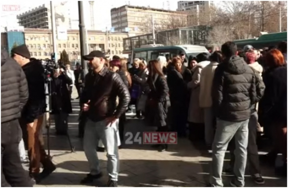 «Ռոսսիա Մոլ»-ի աշխատակիցների բողոքի ակցիան (տեսանյութ)